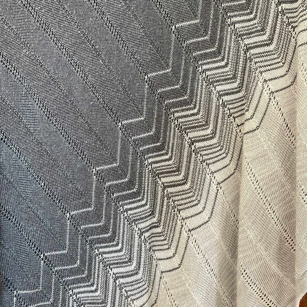 White House Black Market Zigzag-Detail Sweater Poncho - EUC - Picture 3 of 5